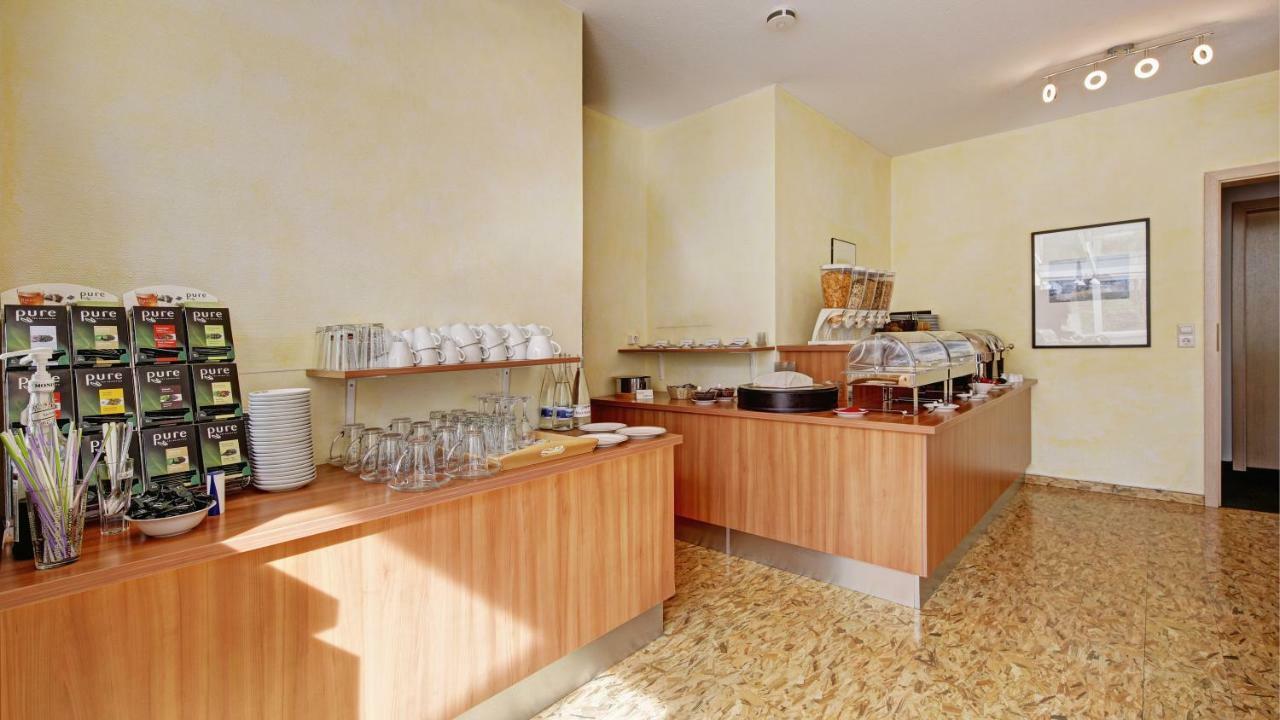 Airport-Hotel Stetten Лайнфельден-Эхтердинген Экстерьер фото