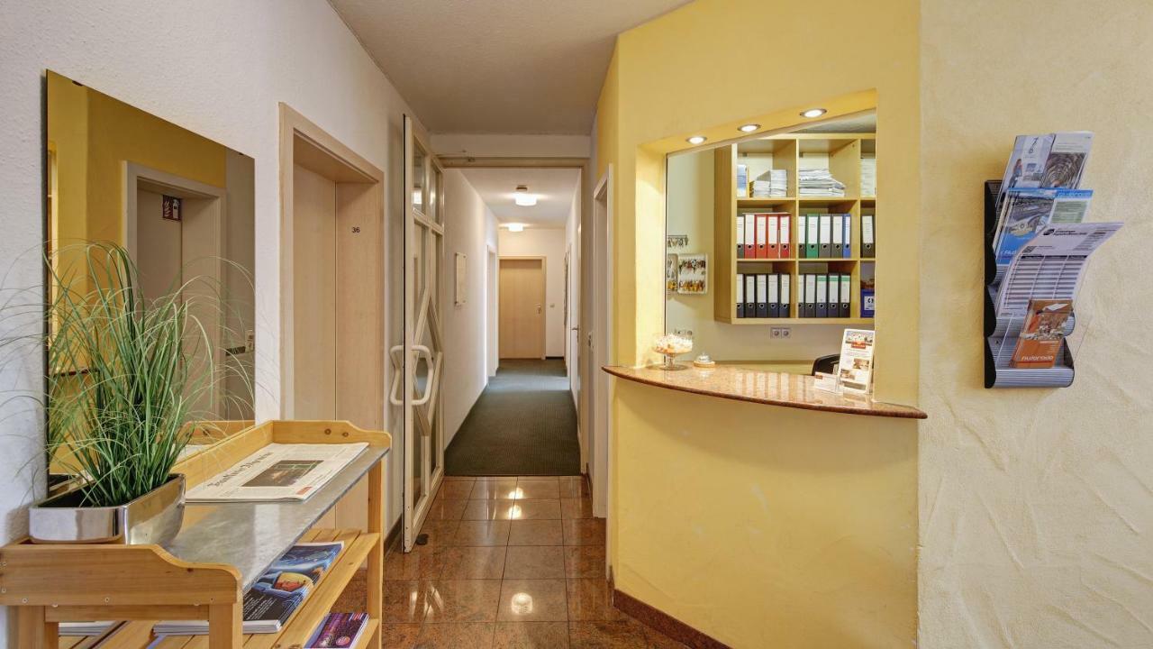Airport-Hotel Stetten Лайнфельден-Эхтердинген Экстерьер фото